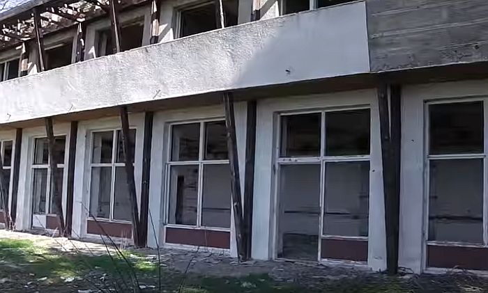 Pojedini hoteli i odmarališta godinama propadaju na Fruškoj gori Pojedini hoteli i odmarališta godinama propadaju na Fruškoj gori