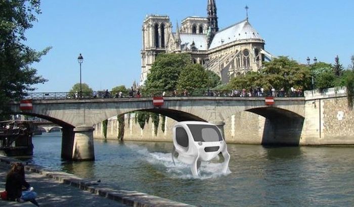 VIDEO: Pariz bi uskoro mogao da dobije taksi na vodi VIDEO: Pariz bi uskoro mogao da dobije taksi na vodi