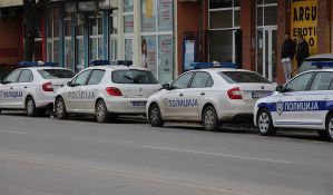 Dva policijska oka u glavi Dva policijska oka u glavi