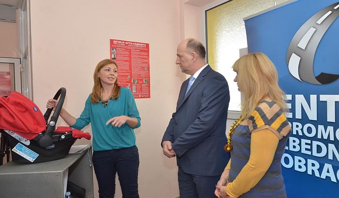 FOTO: Novi Sad dobio Kancelariju za dečija auto-sedišta FOTO: Novi Sad dobio Kancelariju za dečija auto-sedišta