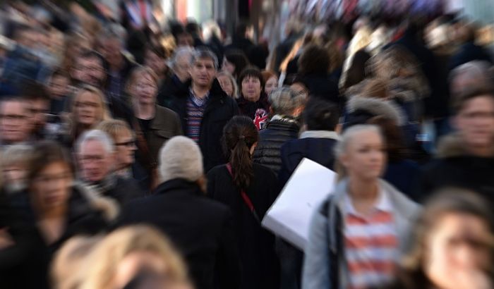 Najava povećanja plata - uvertira za predsedničke izbore Najava povećanja plata - uvertira za predsedničke izbore