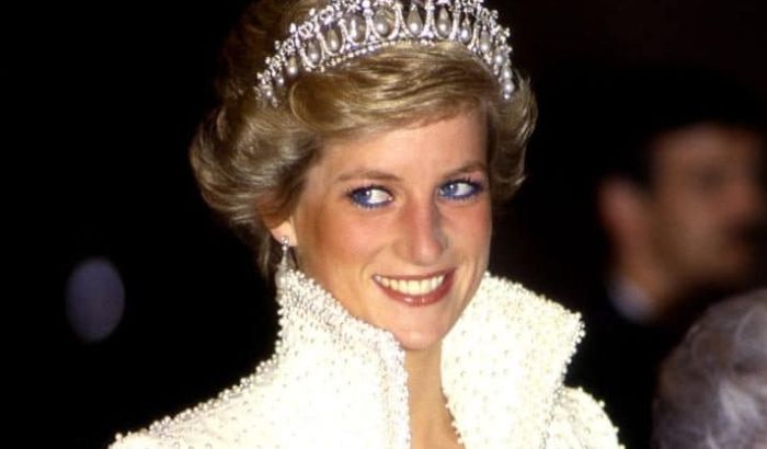 Vilijam i Hari podižu spomenik princezi Dajani u Londonu Vilijam i Hari podižu spomenik princezi Dajani u Londonu