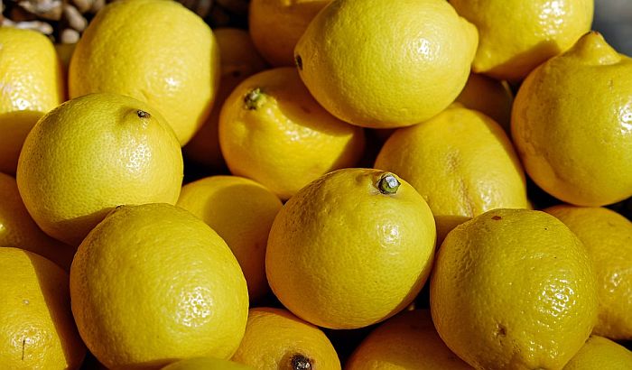 Naučnici utvrdili da je vitamin C efikasan u borbi protiv raka Naučnici utvrdili da je vitamin C efikasan u borbi protiv raka