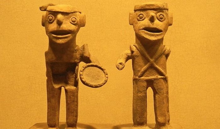Njujorčani danas donose misteriozne predmete u muzej Njujorčani danas donose misteriozne predmete u muzej