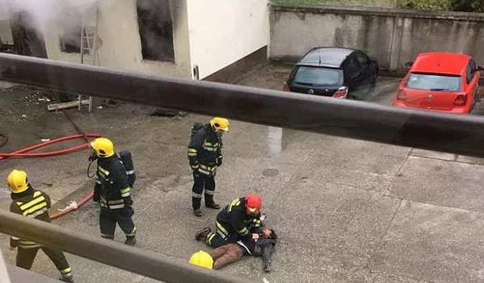Mladić povređen u požaru na Rotkvariji Mladić povređen u požaru na Rotkvariji