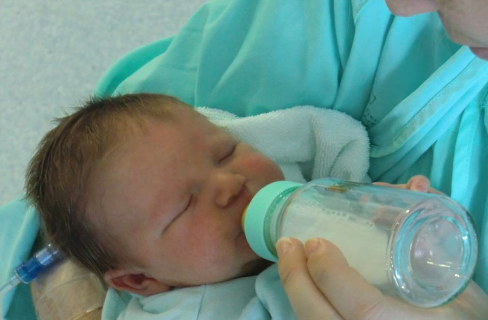  Prošle godine Institutu za neonatologiju donirano više od 300 litara humanog mleka 