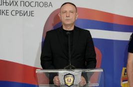 Direktor policije: Na skupovima protiv blokada 100.000 ljudi, koškanje u Novom Sadu