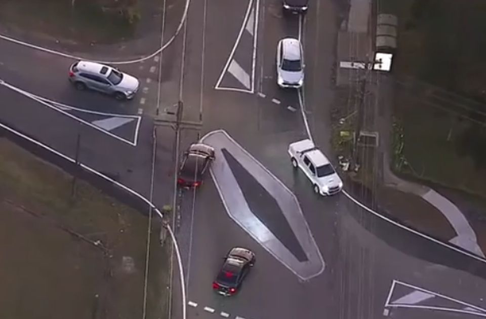VIDEO: Ovaj kružni tok ukinut je u rekordnom roku VIDEO: Ovaj kružni tok ukinut je u rekordnom roku