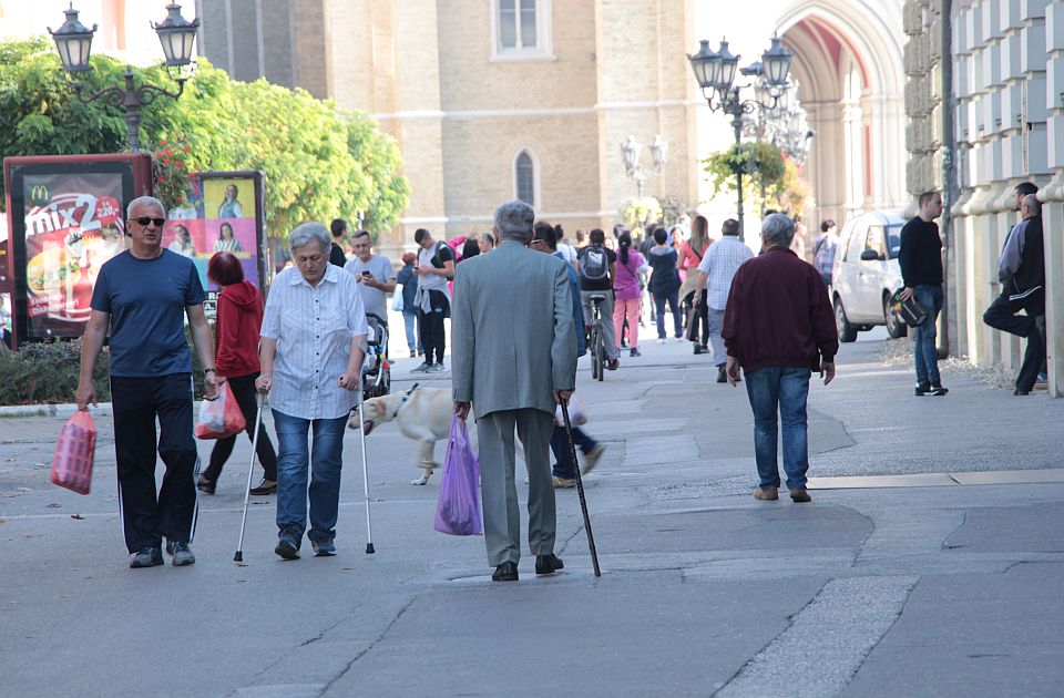 Otkud strah od popisa i popisivača: "Nimalo neobično usled sve luđeg vremena u kom živimo"