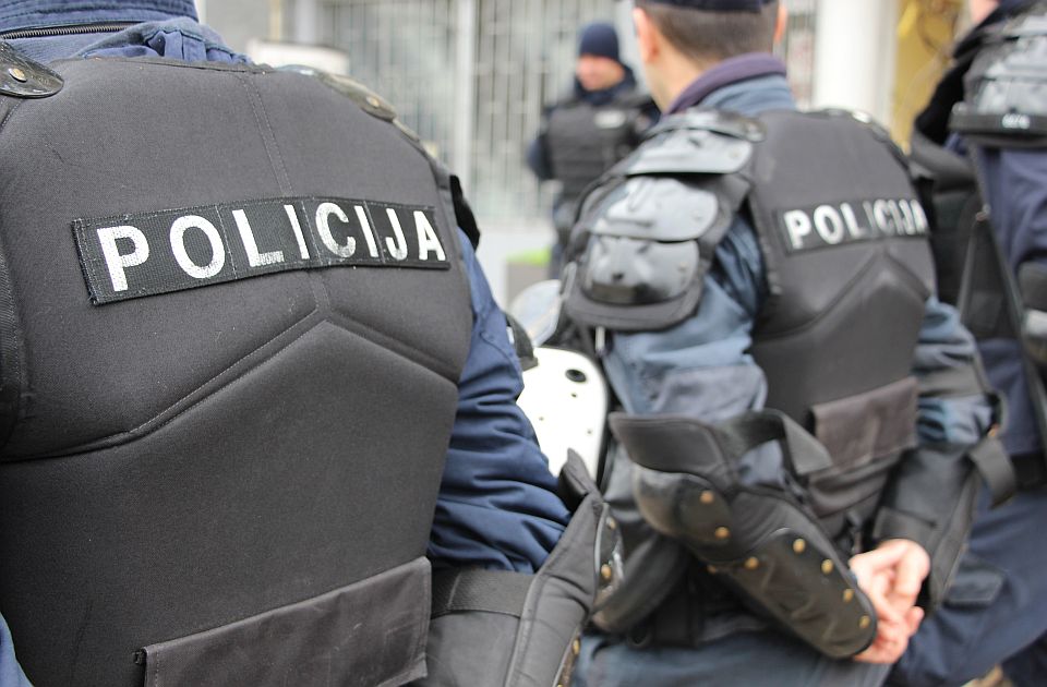 Disciplinski postupak protiv 12 policajaca u Priboju zbog pesme "Oj, Srebrenice"