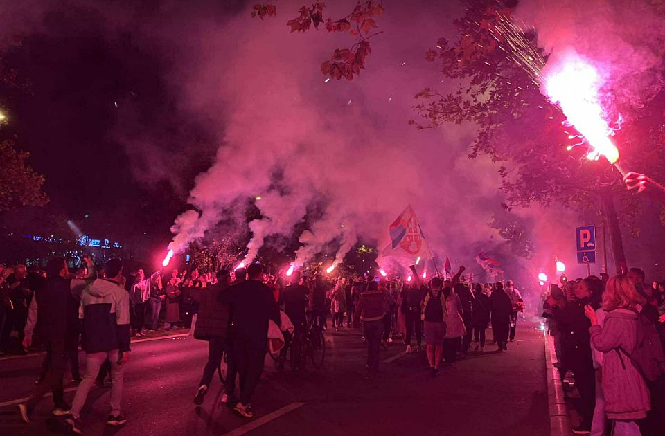 UŽIVO VIDEO: Kolone studenata stižu u Novi Sad, dočekani Novopazarci i biciklisti