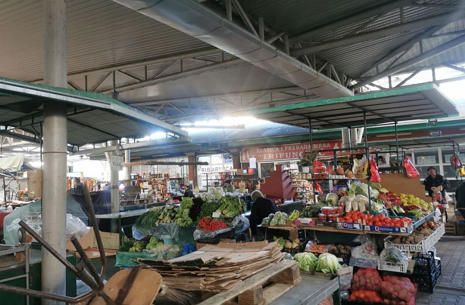 Pijačari najavljuju prodaju na ulicama, novosadska "Tržnica" očekuje manje zakupljenih tezgi