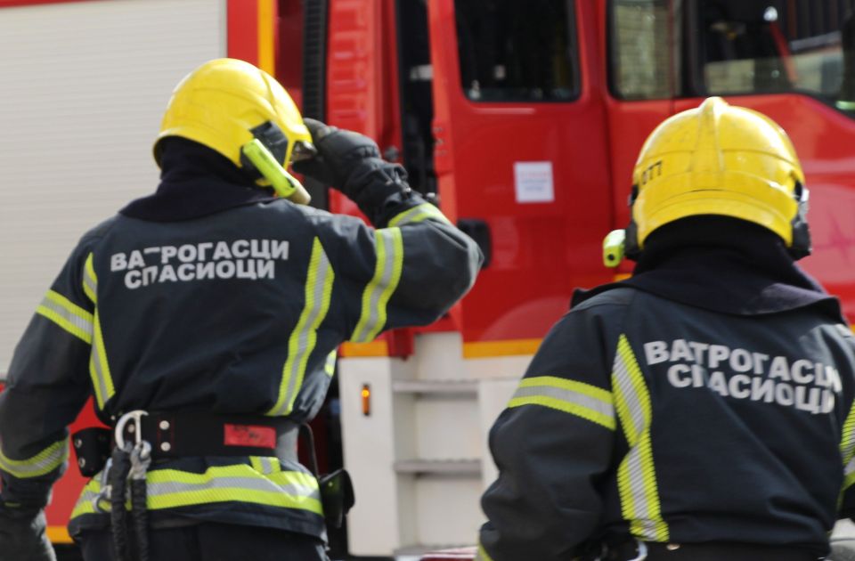 Žena stradala, a muž povređen u požaru u Bečeju