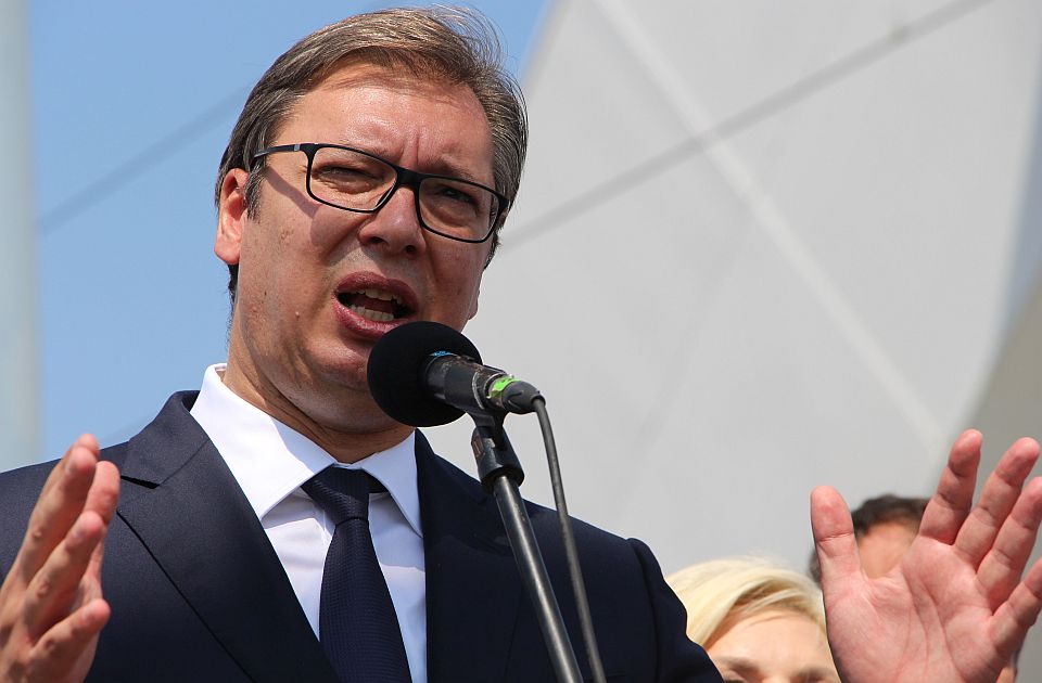 Vučić danas priča sa Putinom o novom gasnom ugovoru