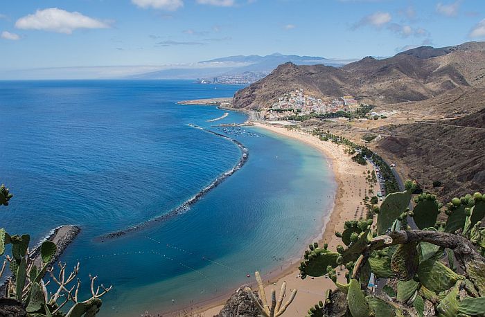 Odbeglom robijašu dosadili Tenerifi, pa se vratio u zatvor