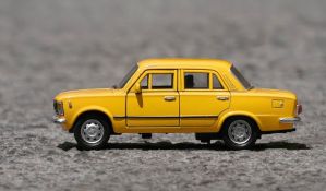Sajam automobilčića u subotu na Trgu slobode, biće predstavljeno 10.000 eksponata 