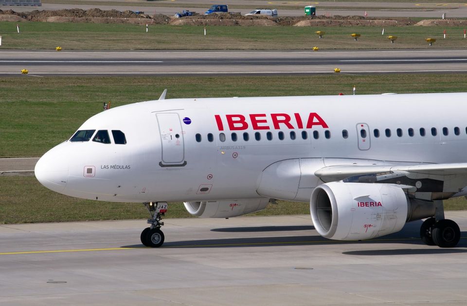 Jevrejski putnici tokom leta za Madrid dobili obroke sa natpisom "Slobodna Palestina" Jevrejski putnici tokom leta za Madrid dobili obroke sa natpisom "Slobodna Palestina"