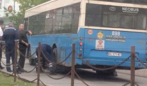FOTO: Autobus GSP-a ostao bez zadnjeg točka