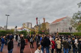 FOTO, VIDEO: Đaci Jovine pružili podršku profesorima - zaposleni trpe pritiske