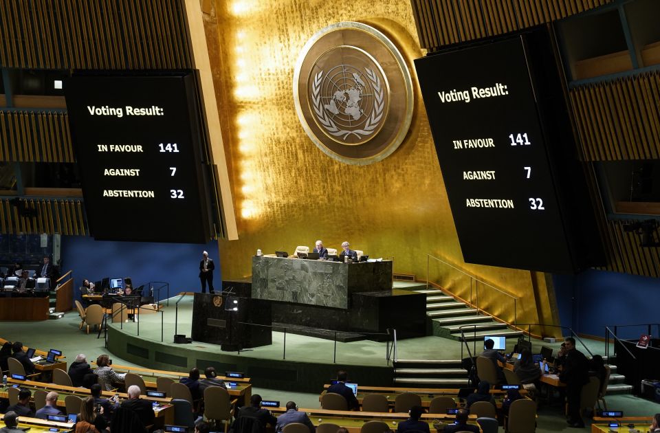 UN u rezoluciji traži hitno povlačenje Rusije iz Ukrajine, Srbija glasala "za"