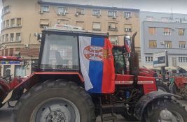 Poljoprivrednici blokirali put Smederevo-Pančevo, ministarka nema vremena za razgovor