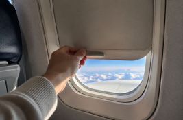 Zašto zastori na prozorima aviona moraju da budu podignuti pri poletanju i sletanju