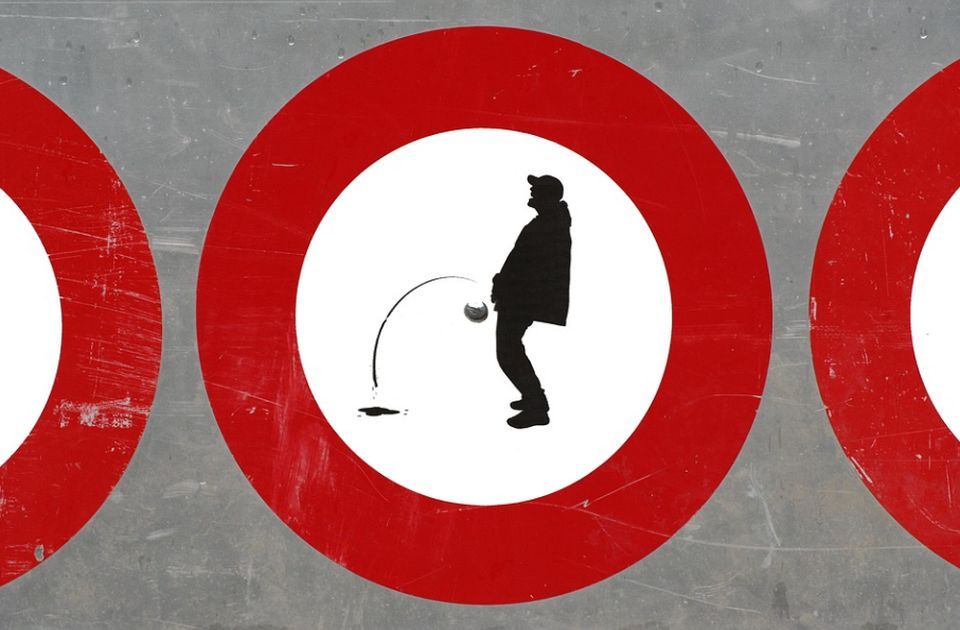 Urolog otkriva koliko puta dnevno bi ljudi različitog uzrasta trebalo da mokre