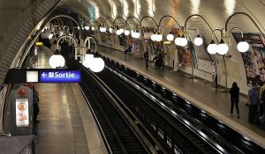 Štrajk javnog prevoza u Parizu zbog penzionih reformi