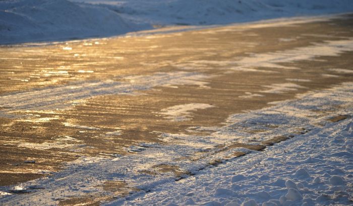 Autobus sleteo sa puta u Austriji, povređeni turisti