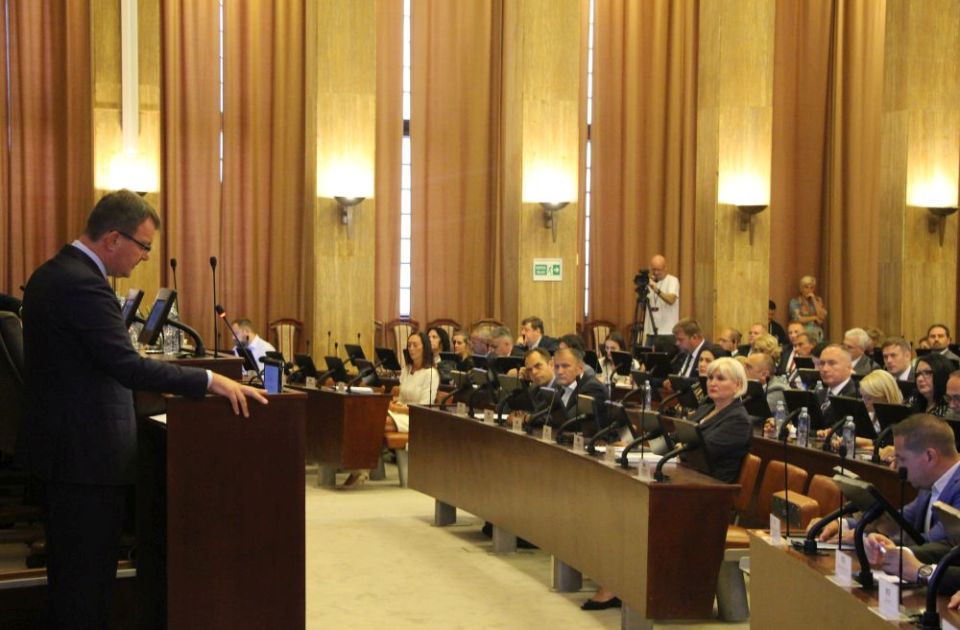 FOTO Vlast i opozicija o rekordnom budžetu Vojvodine: Gde se troši i zašto