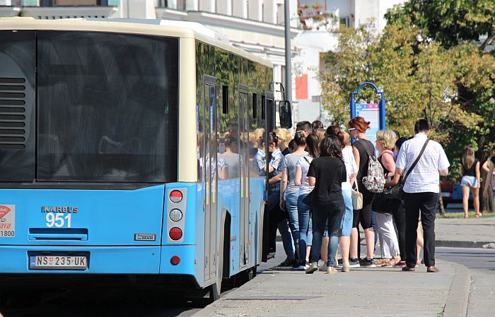 Linije 11A i 11B od danas menjaju trase zbog radova u Stražilovskoj