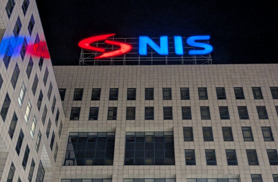 Vučić razgovarao sa rukovodstvom MOL-a o kupovini NIS-a