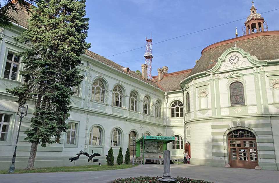 Sindikat tvrdi da je radnicima Gradske uprave zabranjeno korišćenje aparata za vodu