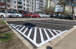FOTO: Završena obnova parkinga u delu Bulevara oslobođenja, radovi se nastavljaju na drugom delu 