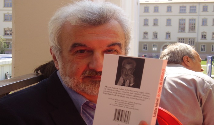IZOLACIJA KNJIGAMA: Pisac Radoslav Petković predlaže čitaocima 021.rs šta da čitaju