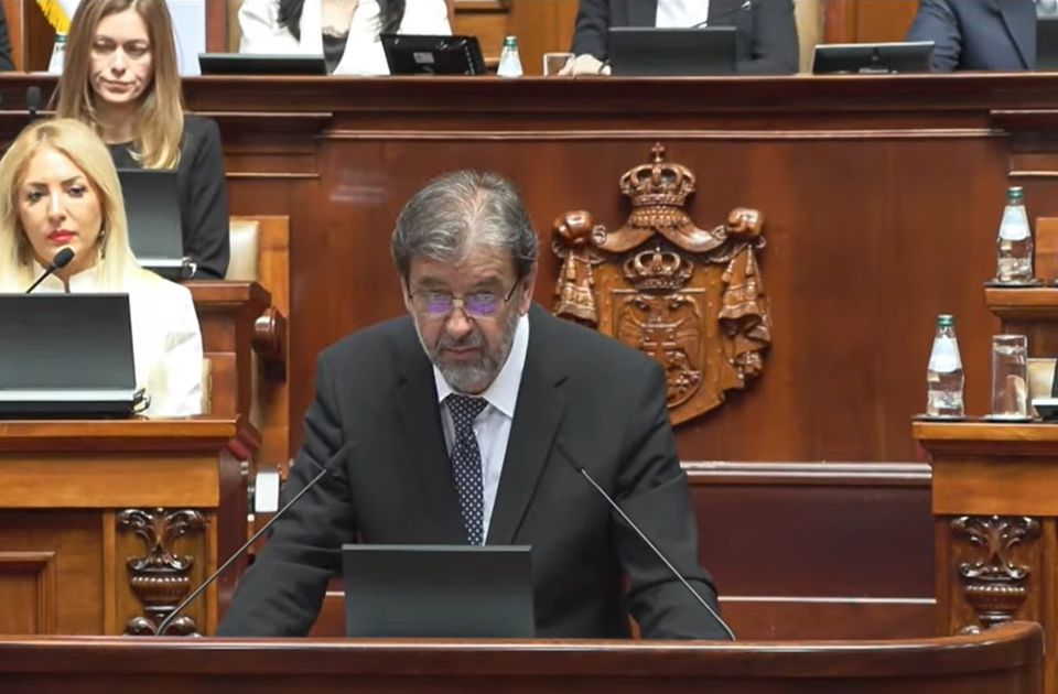 VIDEO: Novoizabrani predsednik Vrhovnog suda Miroljub Tomić položio zakletvu u Skupštini Srbije