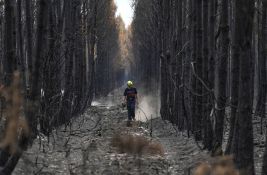 U Francuskoj privedeno 375 osoba povezanih sa izbijanjem požara