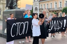 Protestna akcija održana na Trgu slobode zbog tri nova slučaja femicida