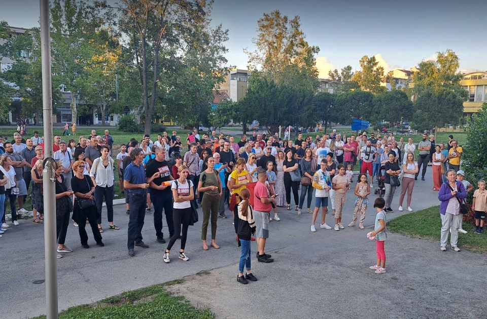 VIDEO: Građani Bačke Palanke ne odustaju od protesta i odgovornosti za smrt dečaka