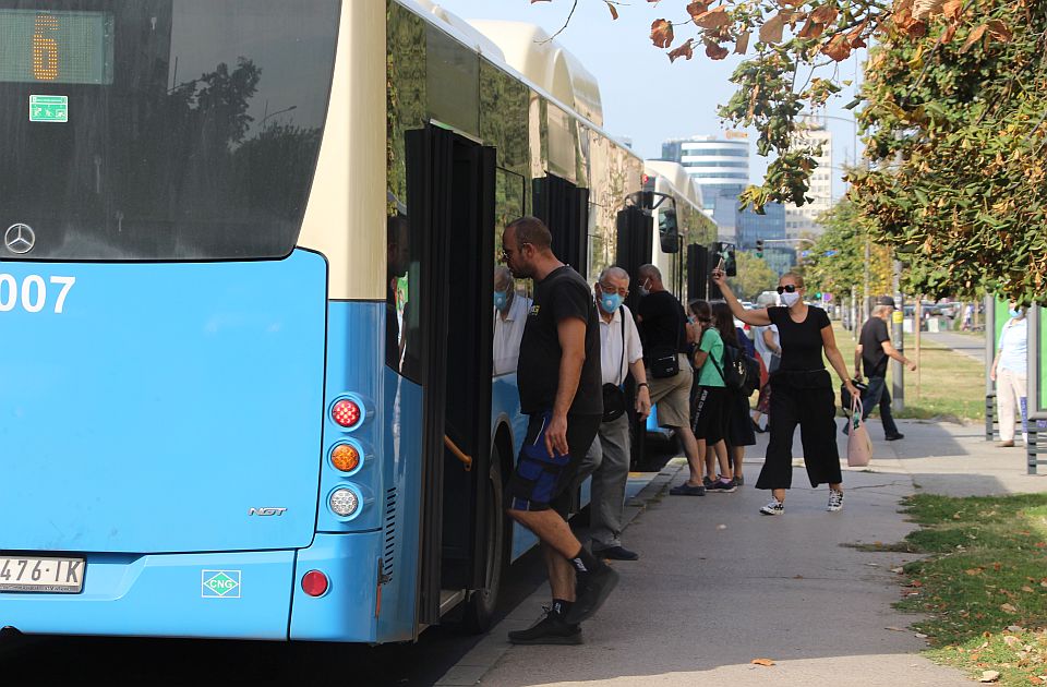 Novosađani o poskupljenju gradske vožnje: Nije problem kusur, već karta od pola metra