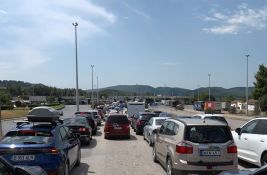 Velike gužve na Evzoniju, satima se čeka na prelazak