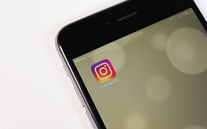  Instagram radi na novim pravilima za zabranu naloga