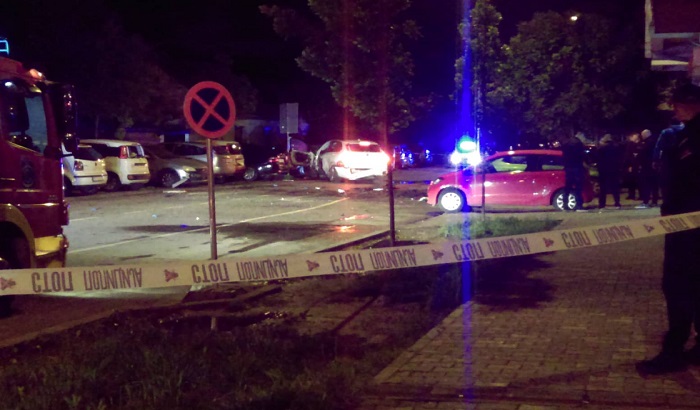 VIDEO, FOTO: Eksplodirao BMW na Detelinari, povređen bivši novosadski policajac