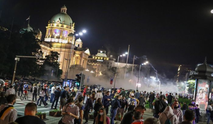 CRTA: Rebić da podnese ostavku zbog upada u Skupštinu i policijske brutalnosti