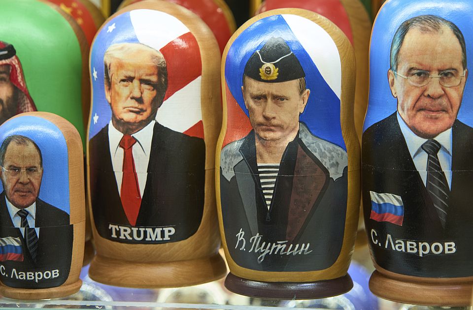 Lavrov došao na Aljasku u dukserici s natpisom SSSR 