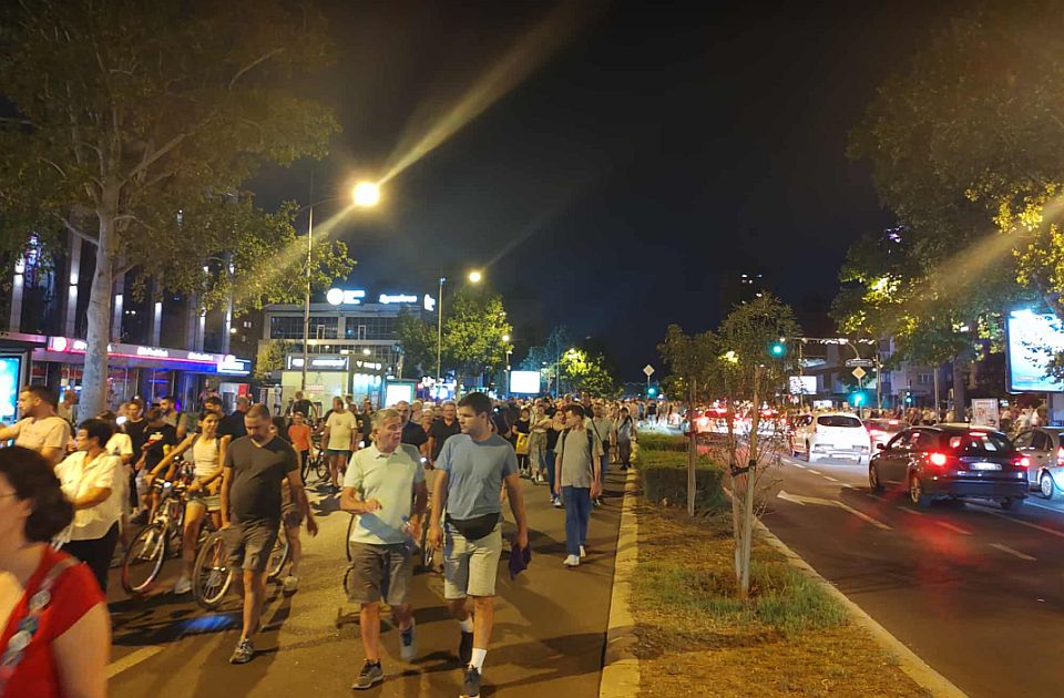 UŽIVO Protest u Novom Sadu: "Ovo su naše ulice, naš grad"