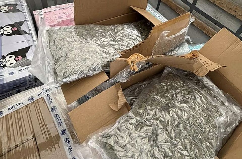Na granici sa Hrvatskom zaplenjeno 19 kilograma marihuane među dečjim parfemima