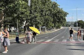 VIDEO: Studenti blokirali raskrsnicu kod NIS-a