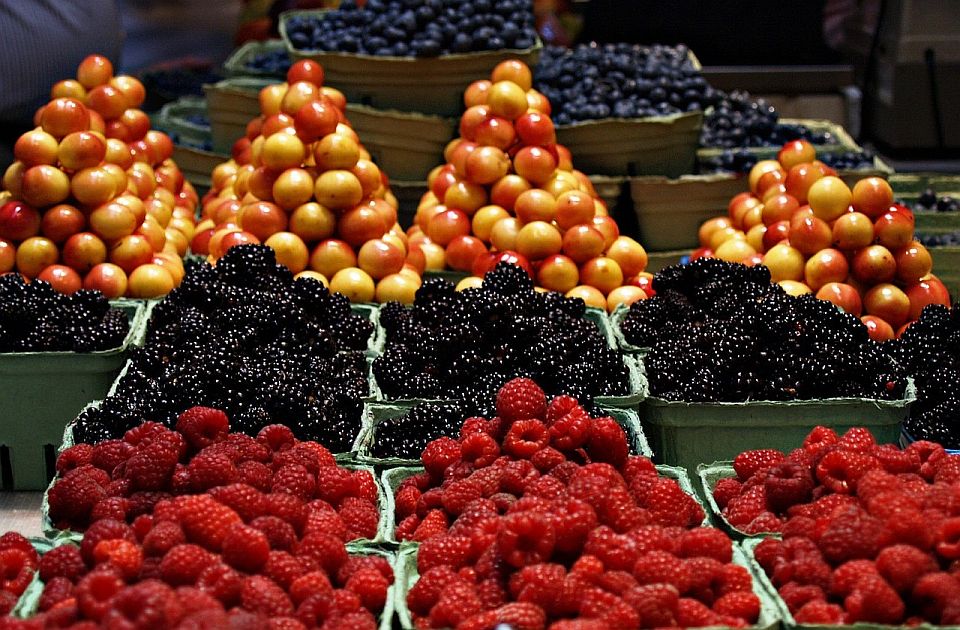Koje voće je najskuplje na pijacama u Srbiji (više nije trešnja)? Koje voće je najskuplje na pijacama u Srbiji (više nije trešnja)?