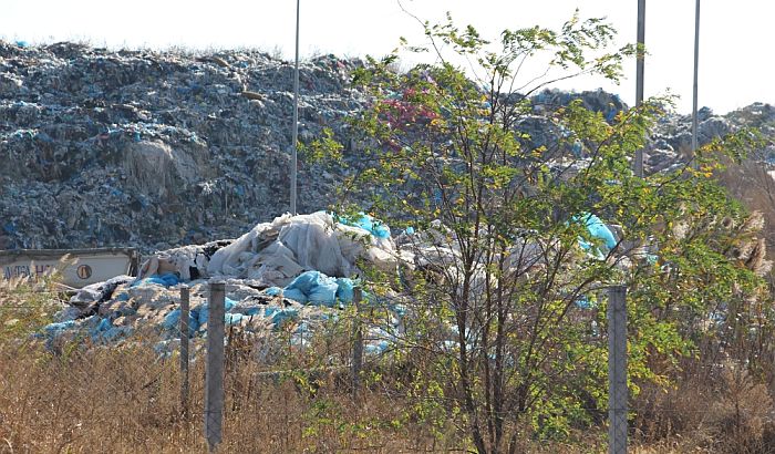 Meštani blokirali deponiju kod Sjenice: Ne možemo više da živimo od smrada i boleština